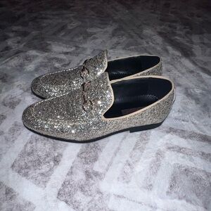 Gold sparkling men’s prom shoes